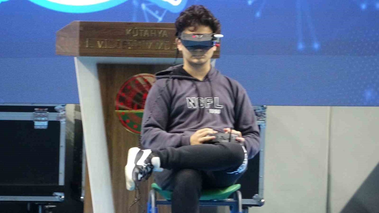 kutahyali-lise-ogrencisi-sifirdan-tasarladigi-dron-ile-dunya-sampiyonu-oldu