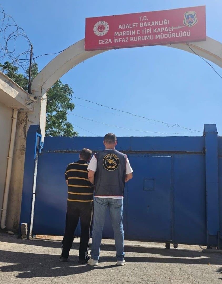 mardinde-hakkinda-kesinlesmis-hapis-cezasi-bulunan-3-sahis-yakalandi