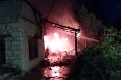 mustakil-ev-alev-alev-yandi