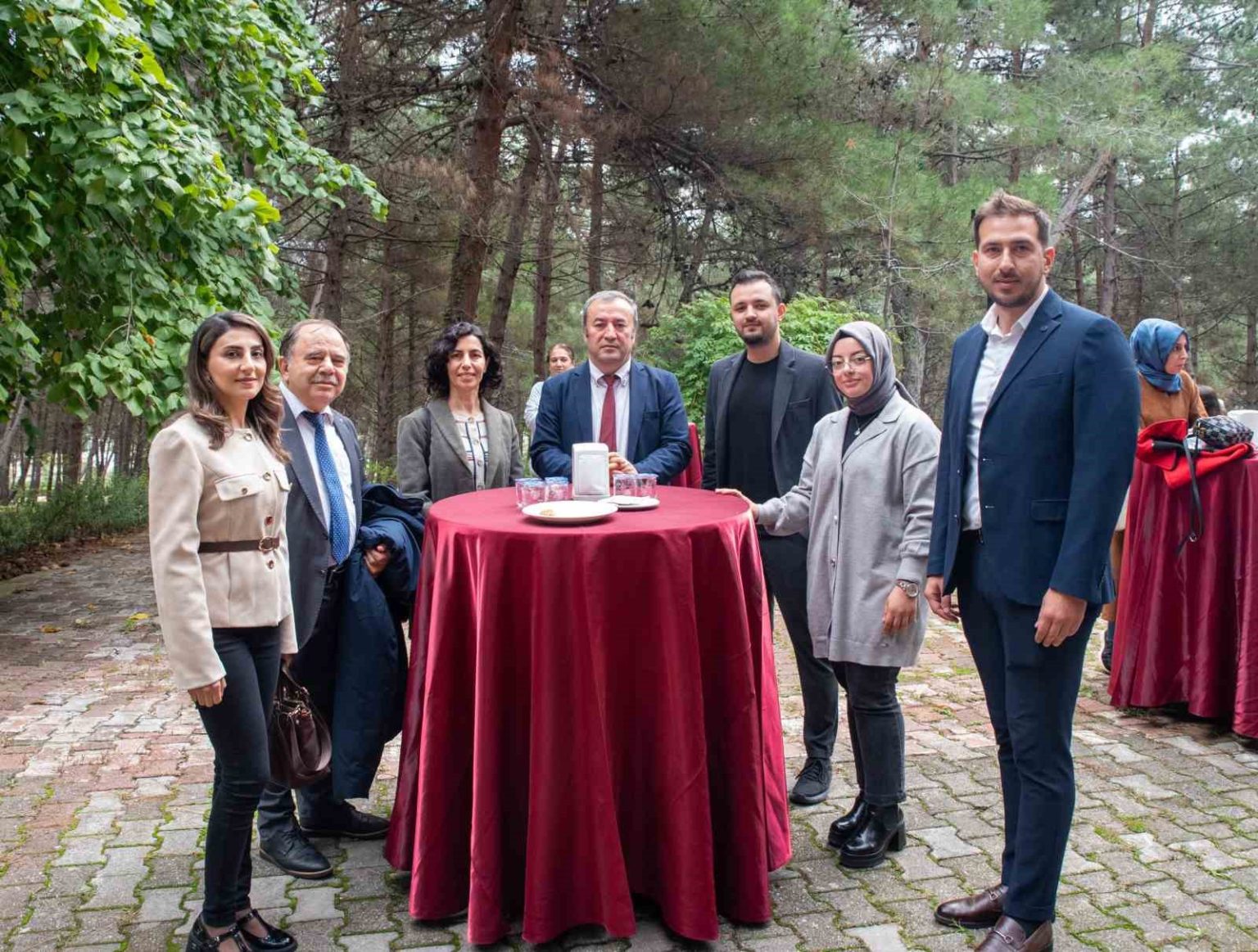 omuden-cerrahi-uretimde-kadin-gucune-bilimsel-bakis