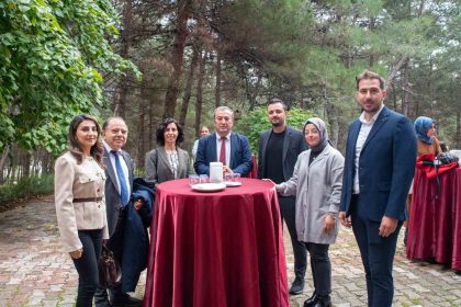 omuden-cerrahi-uretimde-kadin-gucune-bilimsel-bakis