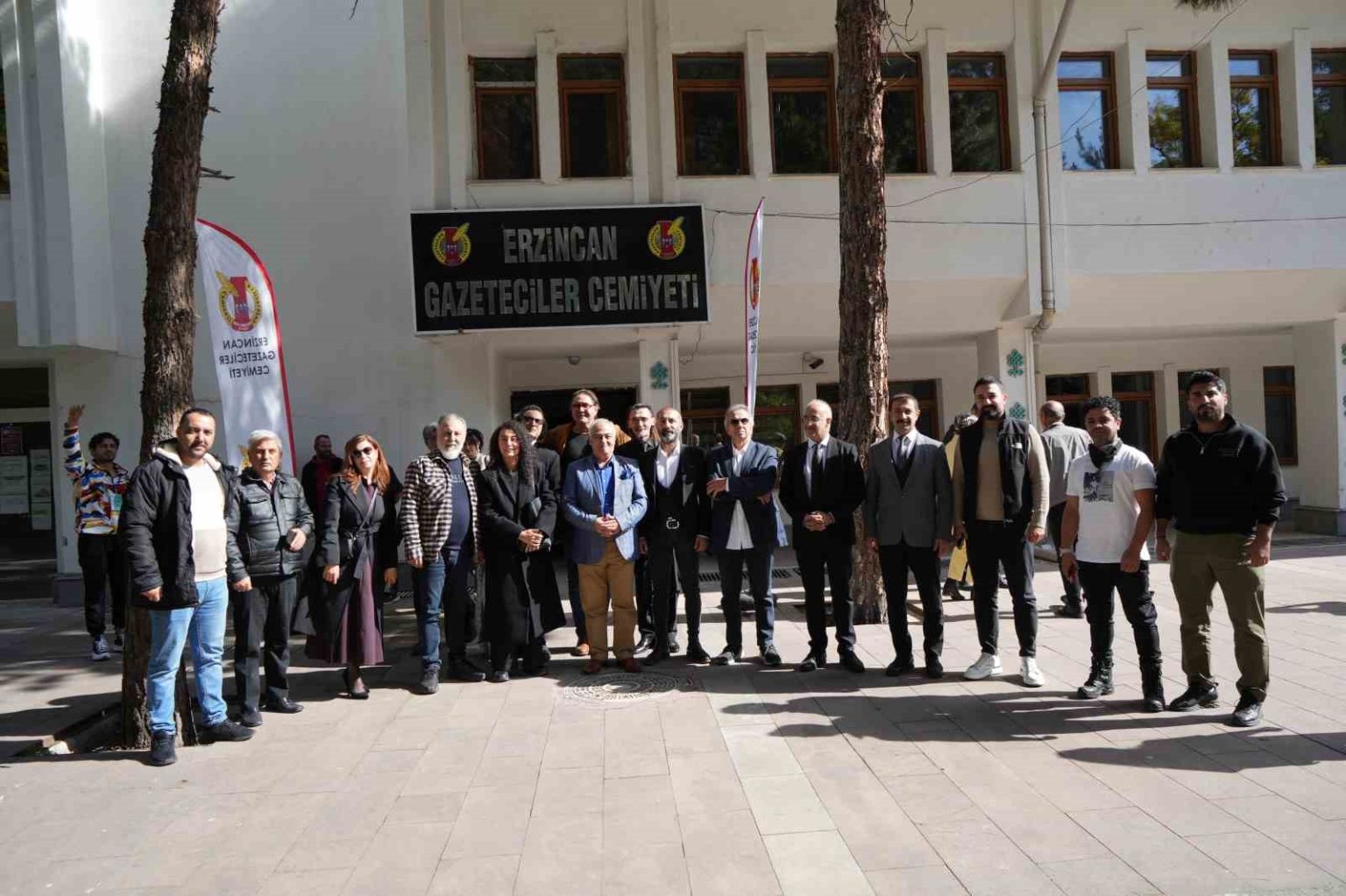 sanatin-ustalari-erzincanda-bulustu