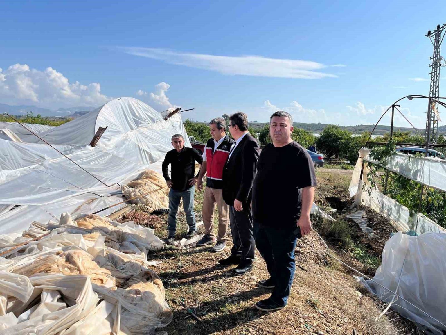 serikte-yagistan-zarar-goren-seralarda-hasar-tespit-calismasi-basladi