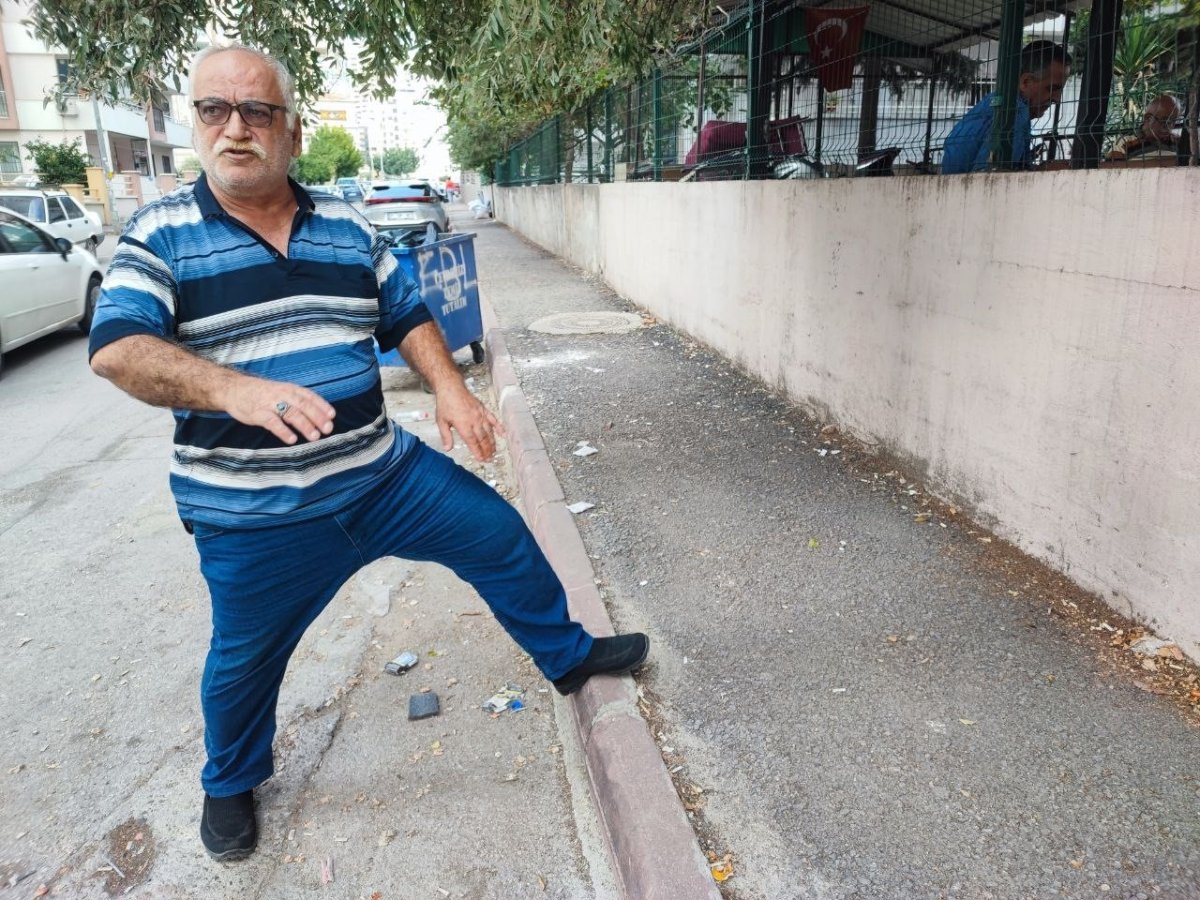 seyhan-belediyesi-parke-tasi-bulamayinca-kaldirimi-asfaltladi