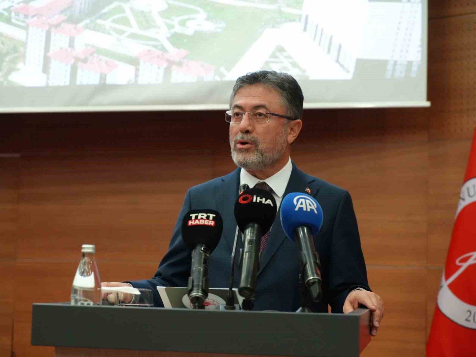 tarim-ve-orman-bakani-yumakli-teknolojiyi-bir-kalkan-olarak-kullanmak-zorundayiz