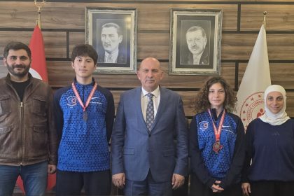 tekirdagli-sporculardan-karadagda-cifte-madalya-gururu