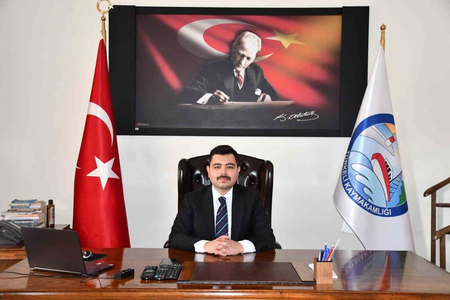 turkeli-kaymakami-kandemir-gorevine-basladi