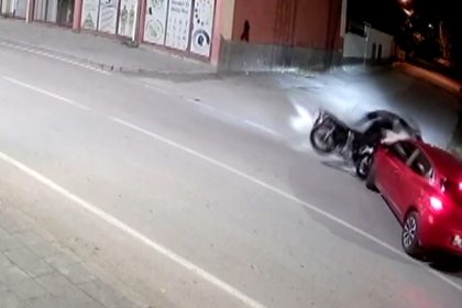 afsinde-otomobil-ile-motosiklet-carpisti-1-yarali