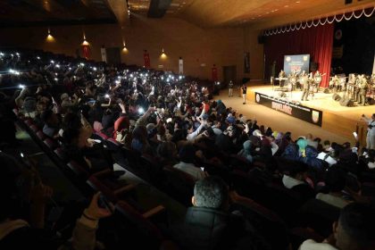 agrida-90lar-ruzgari-esti