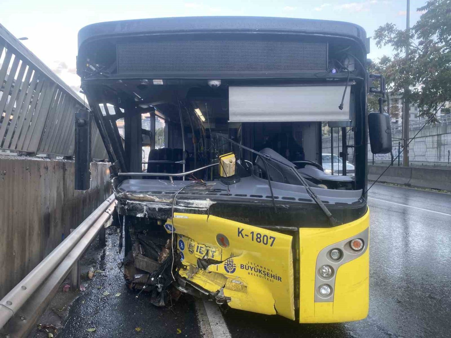 alkollu-cikan-iett-soforu-gorevden-uzaklastirildi