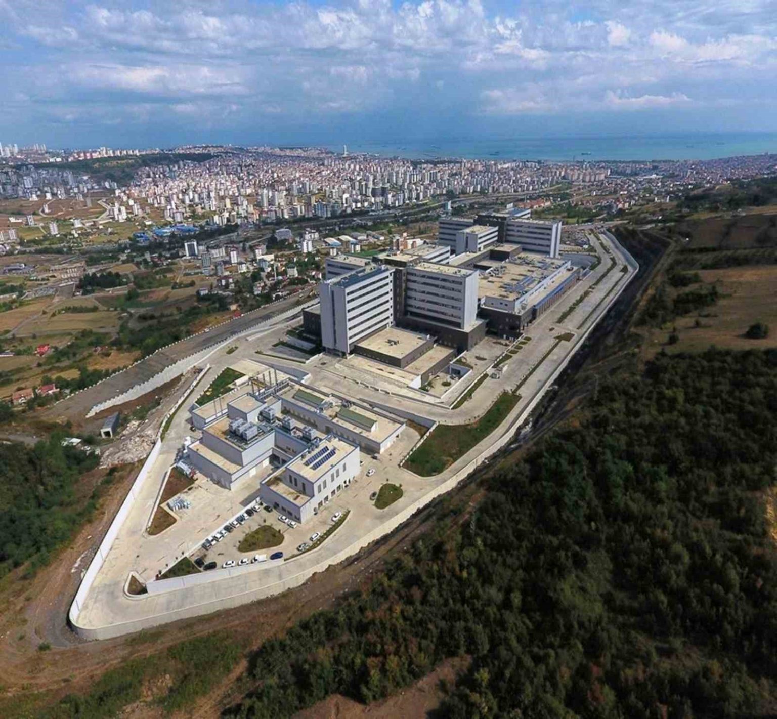 atakum-devlet-hastanesinin-yuzde-25i-tamamlandi