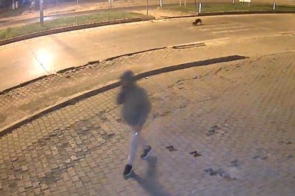 ayni-markete-3uncu-saldiri-kamerada-bu-kez-tabanca-ile-ates-acildi