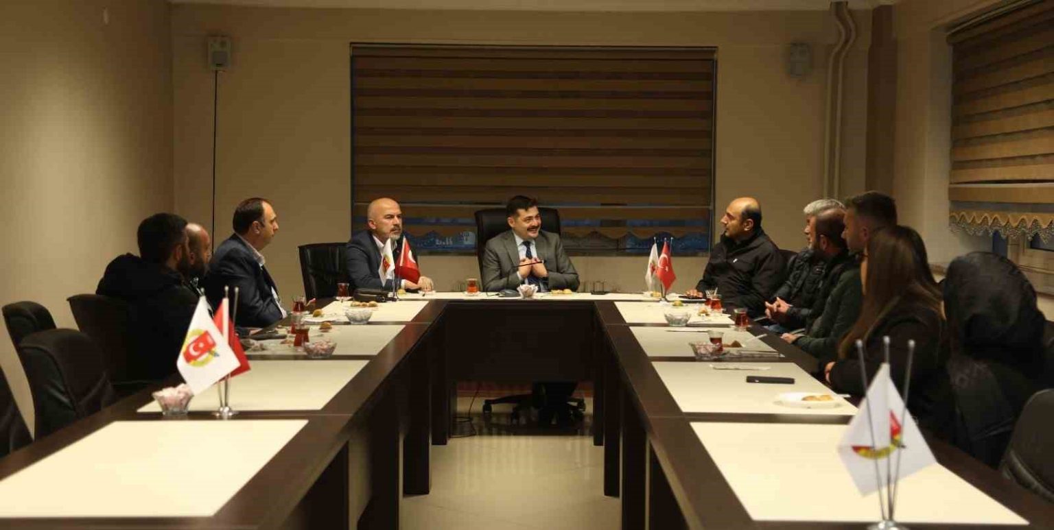 bayburtta-basin-sektorunde-karsilasilan-sorunlar-ele-alindi