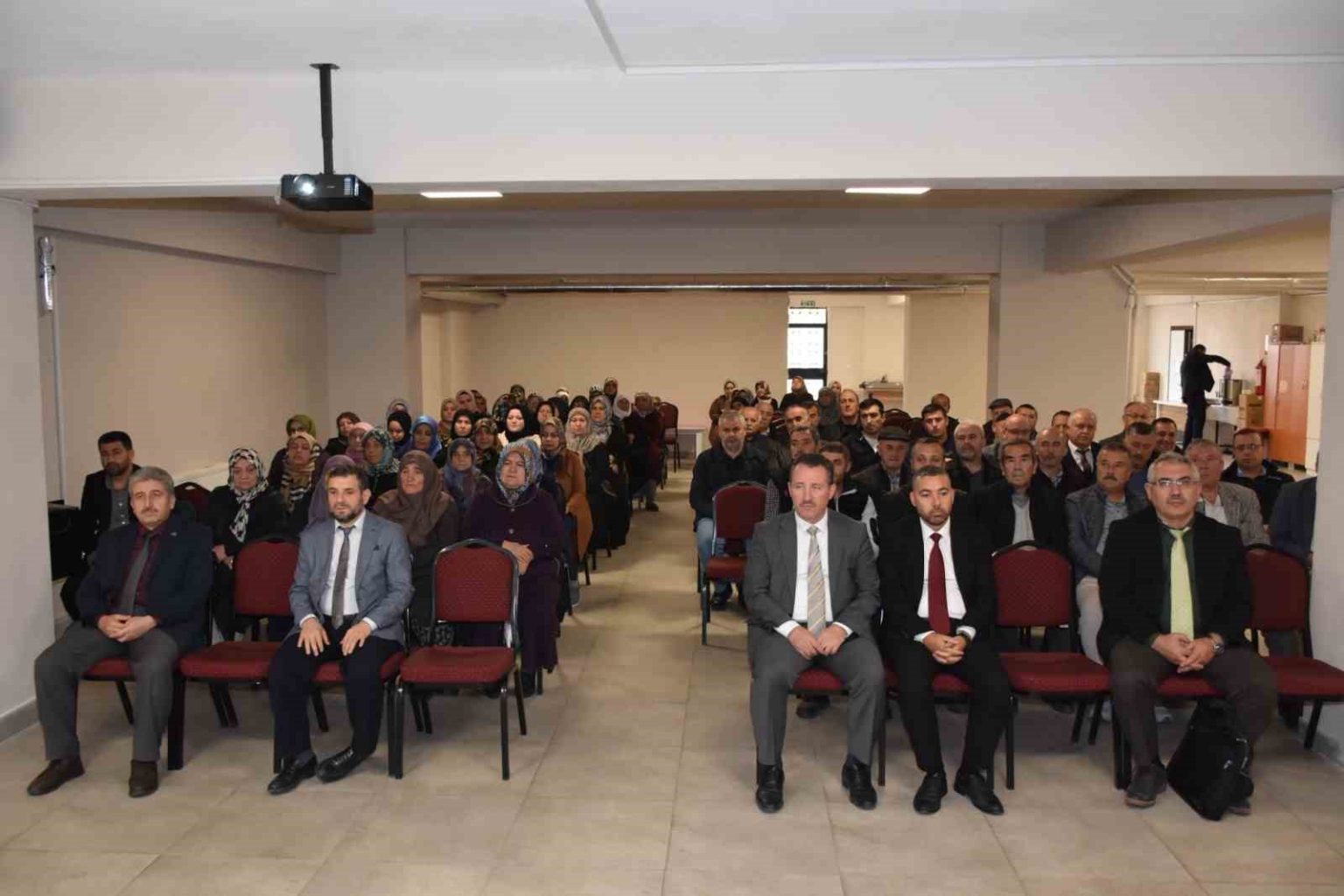bilecikte-umre-hazirlik-semineri