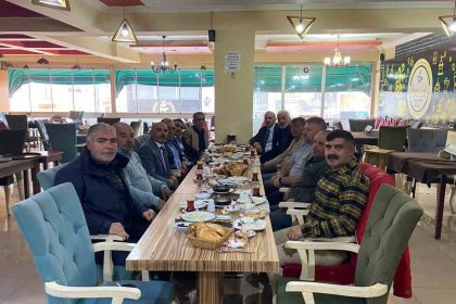 dsyb-baskan-adayi-demirbas-basinla-bulustu