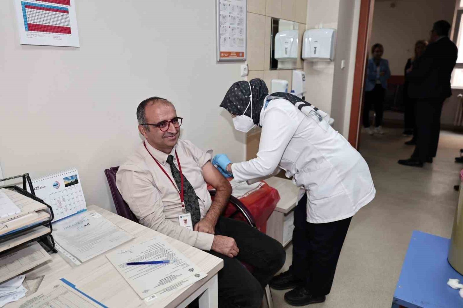 eru-hastanelerinden-saglik-calisanlarina-mevsimsel-grip-asisi