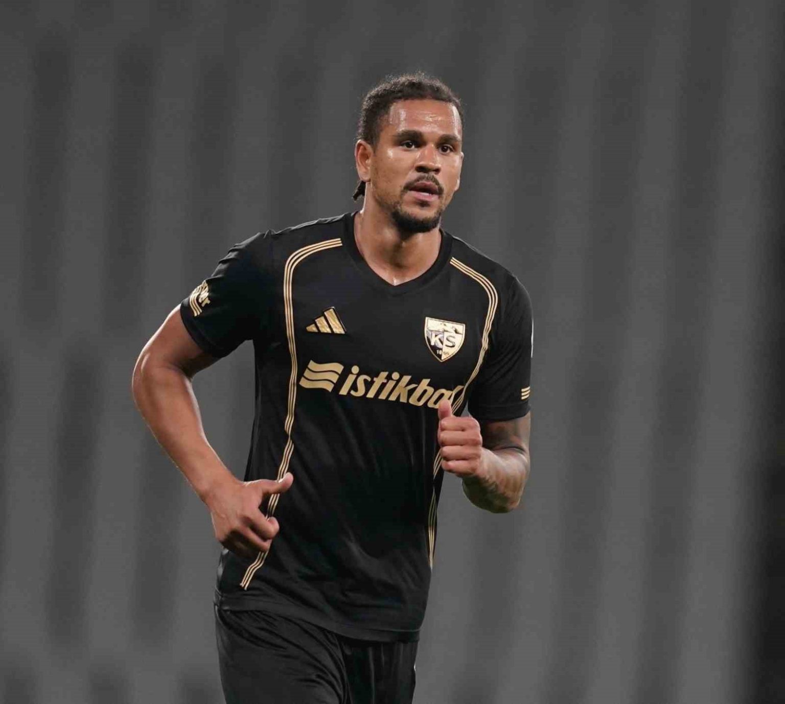 german-onugkha-gollerine-devam-ediyor