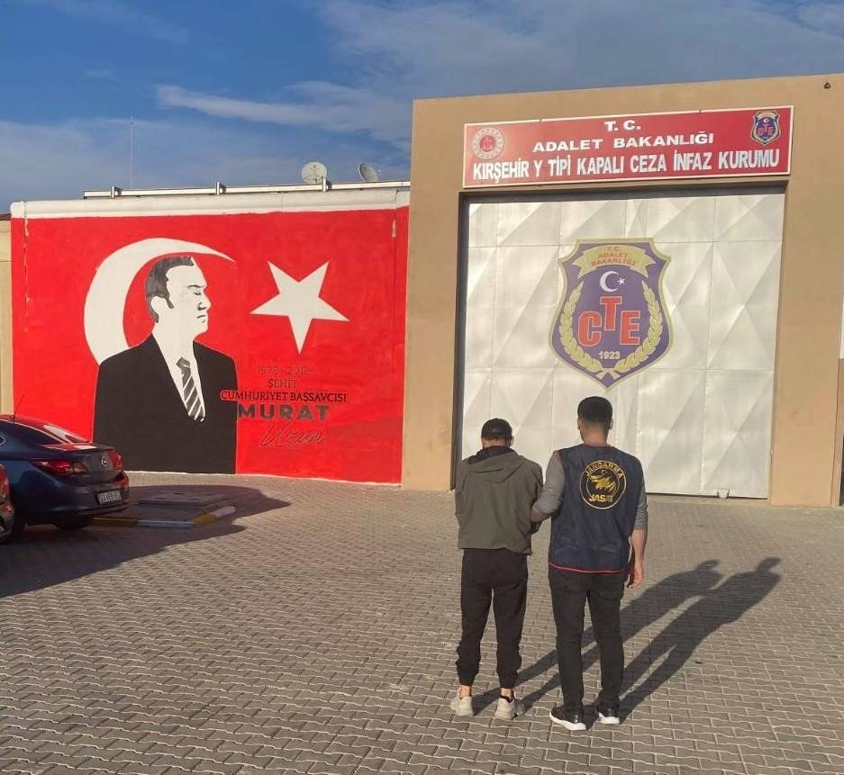 hirsizlik-sucundan-aranan-sahis-yakalandi