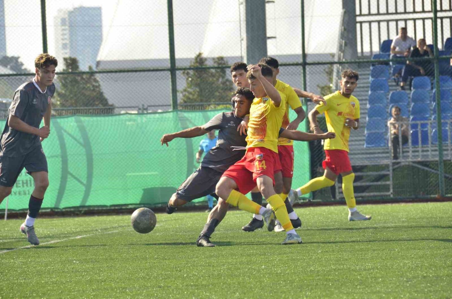 kayserispor-u19-paf-takimi-3-puanla-dondu