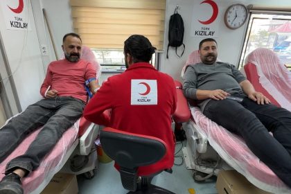 kizilaydan-yuksekovada-kan-bagisi-cagrisi