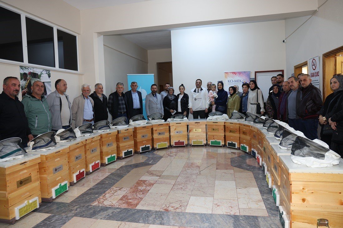 ko-mek-ariciligin-tum-inceliklerini-ogretiyor