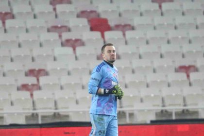 mert-gunok-kaptanlik-degisikligini-her-zaman-oldugu-gibi-olgunlukla-karsiladim