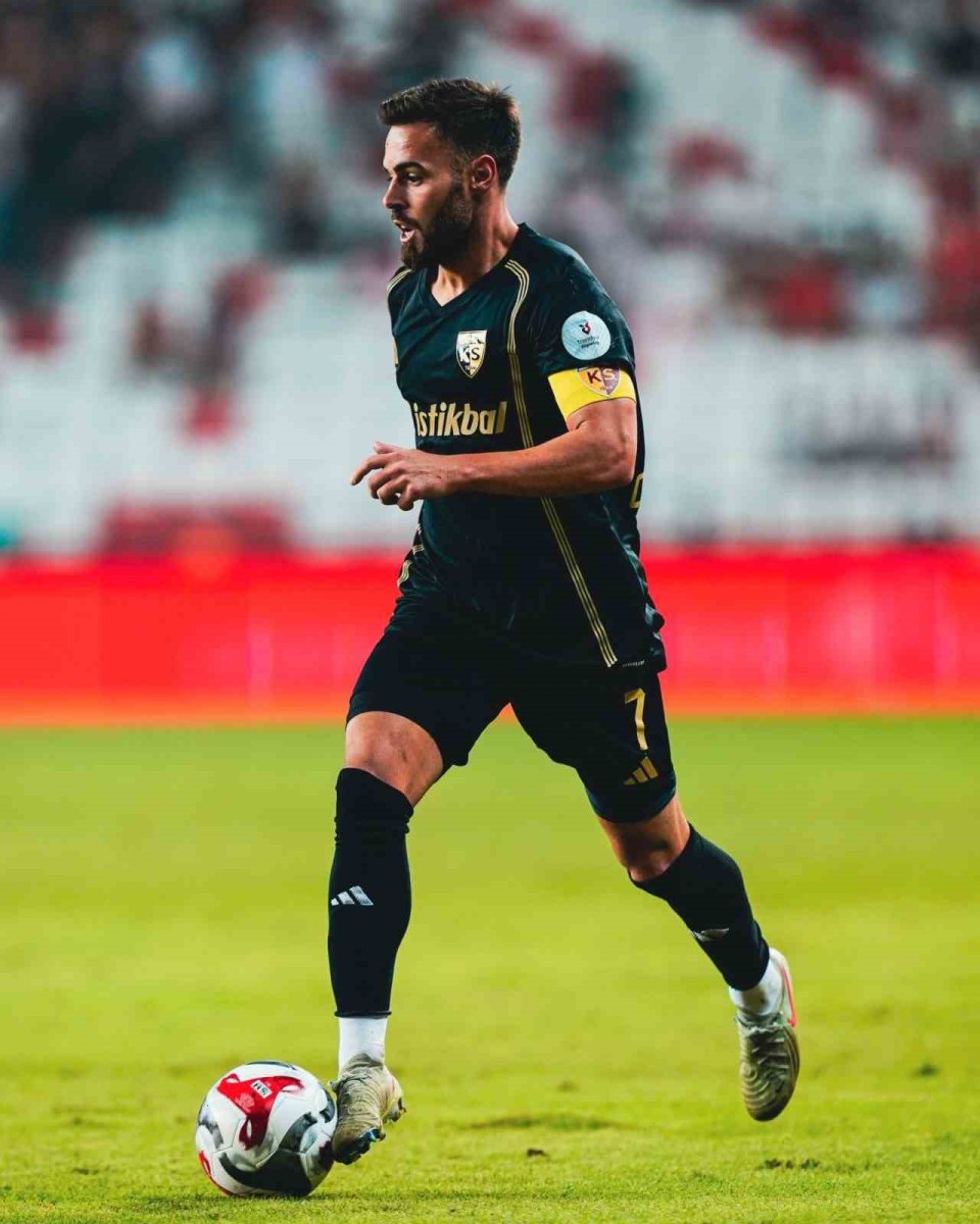 miguel-cardoso-cezali-duruma-dustu