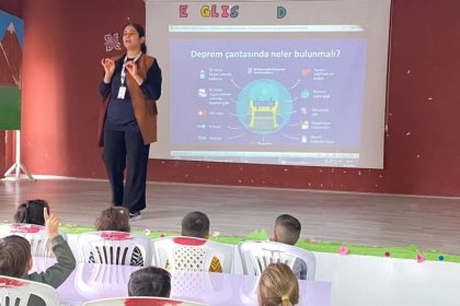 ogrenciler-afetler-ve-112-acil-cagri-merkezi-hakkinda-bilgilendirildi