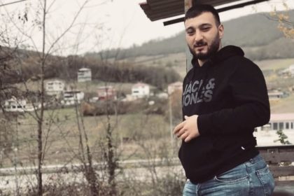 otomobil-tirin-altina-girdi-surucunun-kimligi-otopside-belirlendi