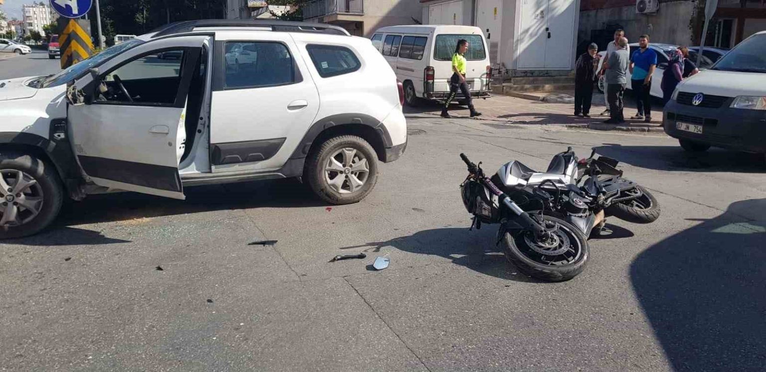 otomobille-motosiklet-carpisti-1-yarali