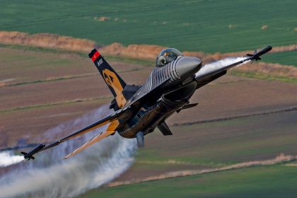 soloturk-buharkent-semalarinda-selamlama-gosterisi-yapacak