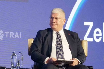 teknoloji-gecici-ama-ustalik-kalicidir