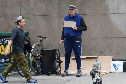 abdde-emeklilik-krizi-yaslilari-evsizlige-surukluyor