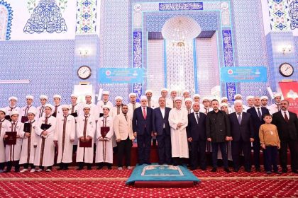 aydinda-26-gencin-hafizlik-gururu