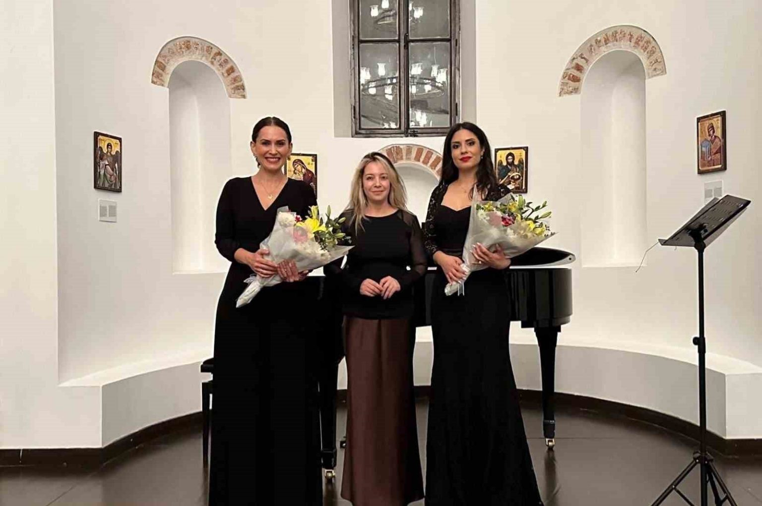 aziz-panteleimon-kilisesinde-guz-resitali