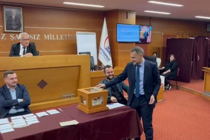 bayrampasa-belediye-meclisinde-belediye-baskan-vekili-secimi-basladi