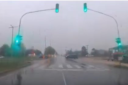 boluda-yagisli-havada-kaza-ucuz-atlatildi