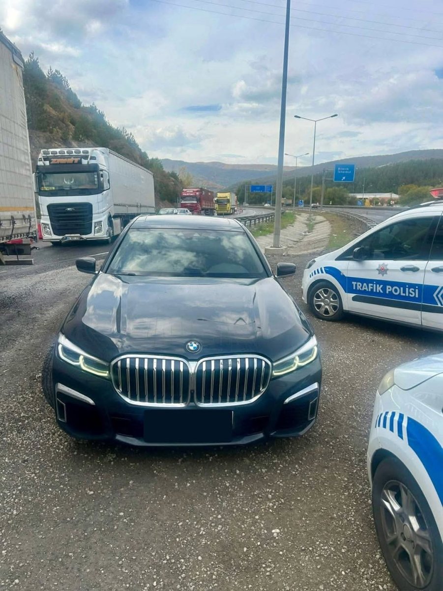 bozuyukte-aracinda-ikiz-plaka-kullanan-sahisa-50-bin-834-tl-para-cezasi