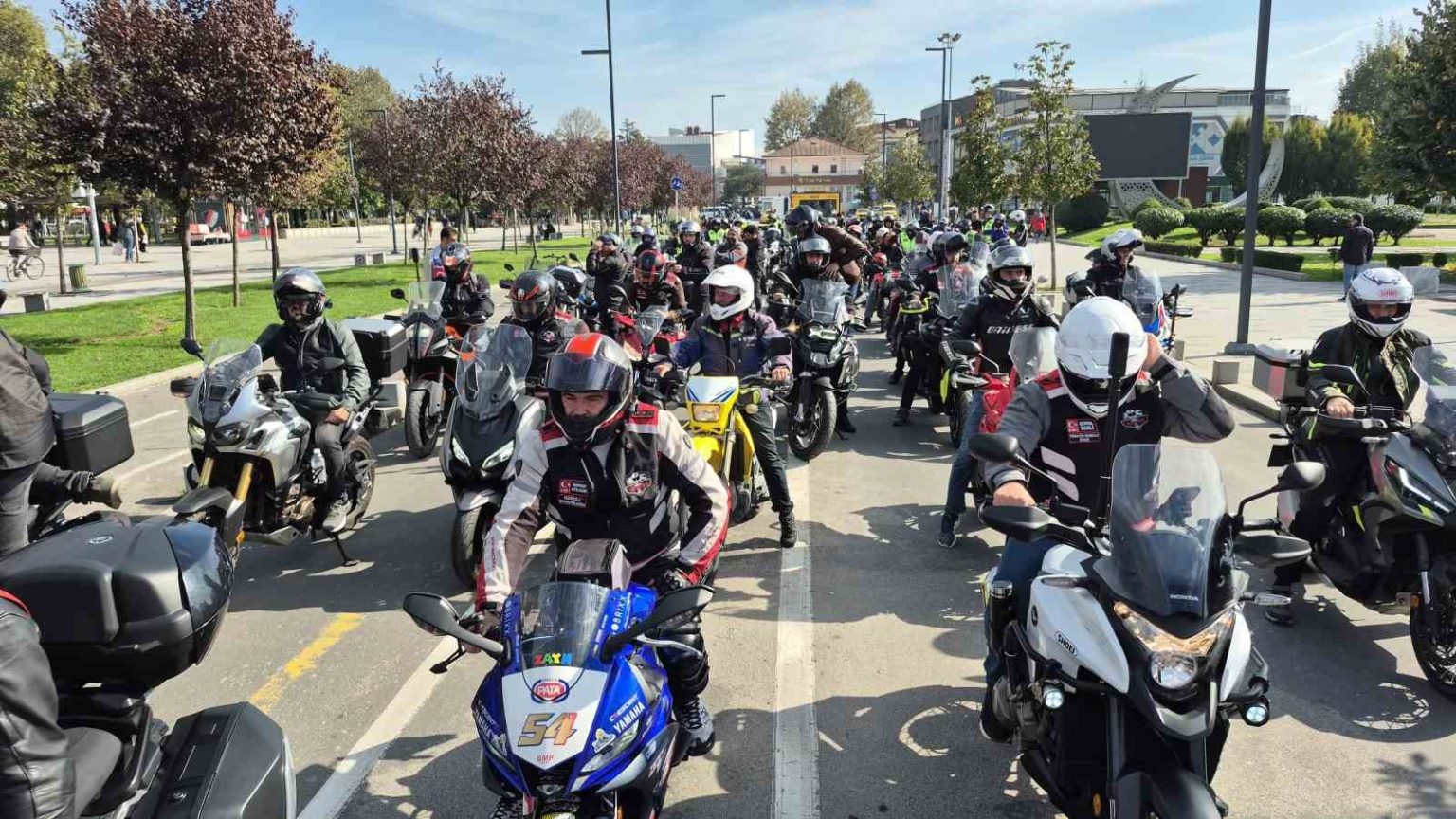 bu-kez-cumhuriyet-icin-kontak-actilar