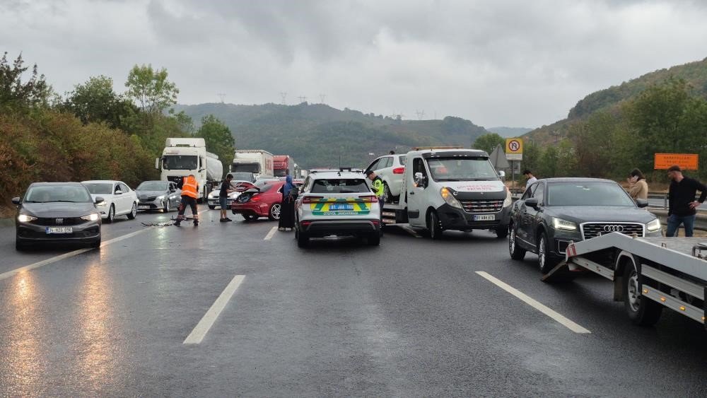 duzcede-yilin-9-ayinda-2-bin-16-trafik-kazasi-meydana-geldi