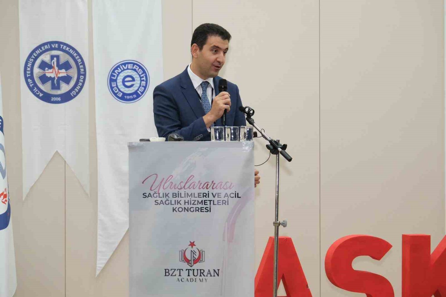 ege-universitesinde-uluslararasi-bilimsel-dayanisma-ve-dostluk-koprusu-kuruldu