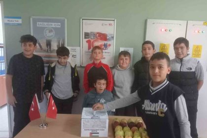 egirdirli-ogrencilerden-filistine-anlamli-destek-238-bin-85-tl-yardim-toplandi