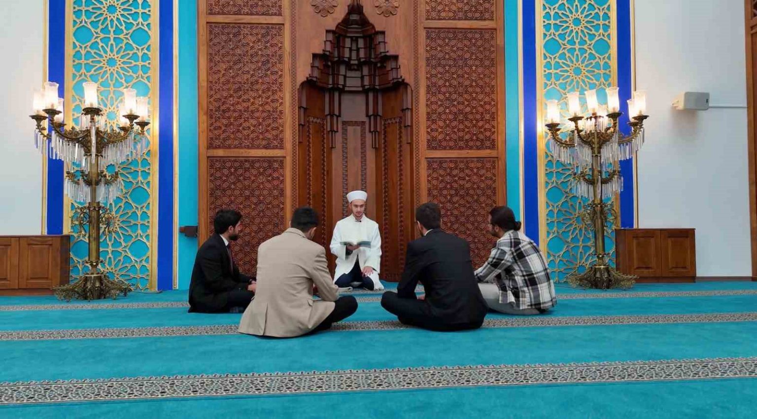 gelecegin-din-gorevlileri-erzincanda-egitim-aliyor