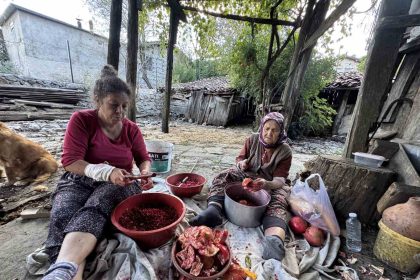 geleneksel-yontemlerle-katkisiz-uretip-kilosunu-600-liradan-satiyorlar