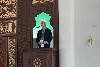 imam-hatip-lisesi-ogrencileri-mihrapta-gencler-var-projesiyle-mihraba-gecti