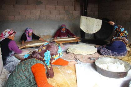 kahramanmarasta-imece-gelenegiyle-kis-hazirligi-devam-ediyor