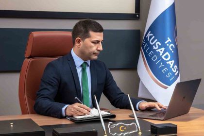 kusadasi-belediye-baskani-gunelden-basin-mensuplarina-yapilan-saldiriya-tepki