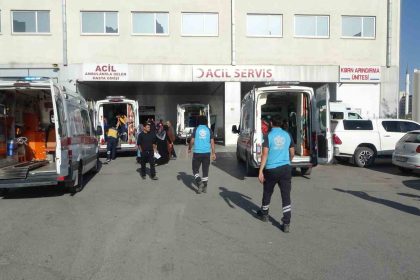 malatyada-otomobil-ile-kamyonet-carpisti-6-yarali