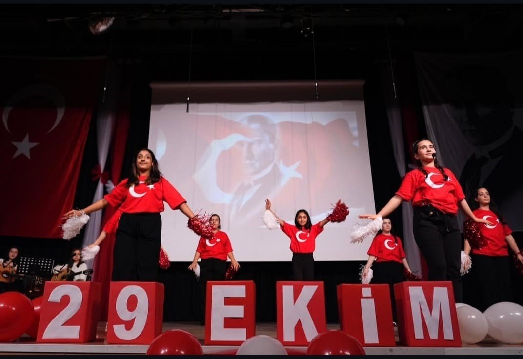sancaktepe-bilgi-evlerinde-cumhuriyet-coskusu