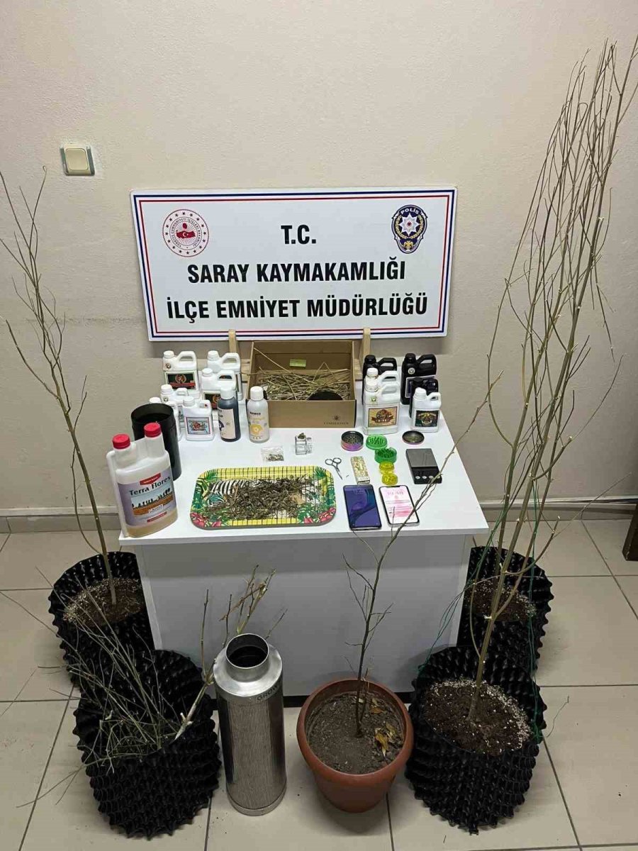 tekirdagda-uyusturucu-operasyonu-5-gozalti